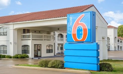 Motel 6 Canton, TX