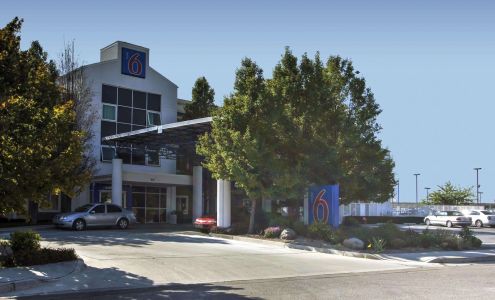 Motel 6 Lehi, UT – Thanksgiving Point