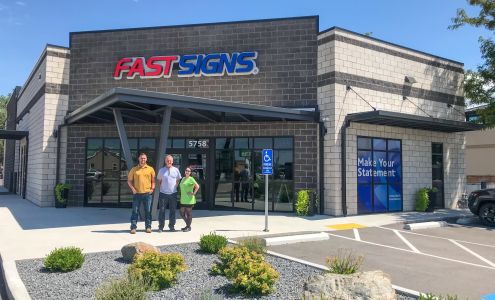 FASTSIGNS