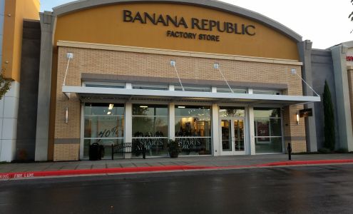 Banana Republic Factory Store