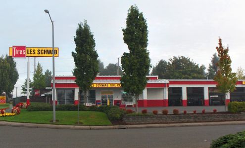 Les Schwab Tire Center