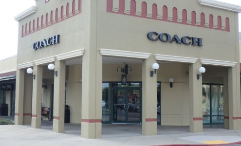 COACH Outlet