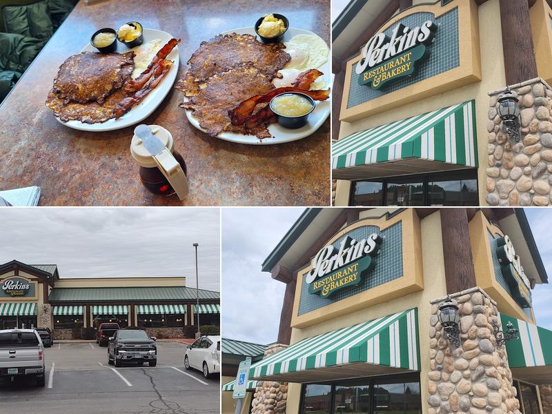 Perkins Restaurant & Bakery 2340 10th St, Menominee