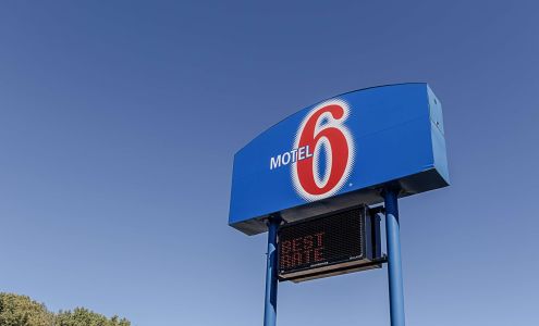 Motel 6 La Crosse, WI