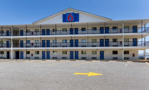 Motel 6 Greenville, SC