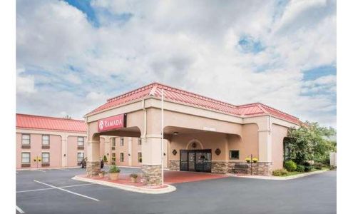 Ramada by Wyndham Hendersonville