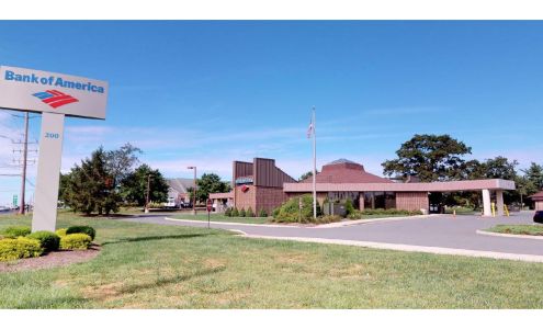 Bank of America (with Drive-thru ATM)