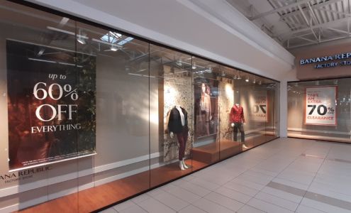 Banana Republic Factory Store