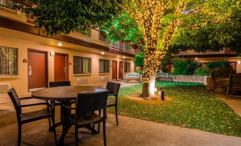 Best Western Plus Clocktower Inn