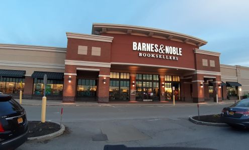 Barnes & Noble Booksellers Clarence Mall