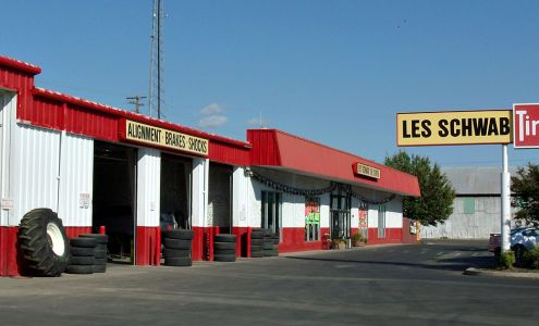 Les Schwab Tire Center