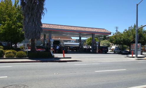 76 San Mateo