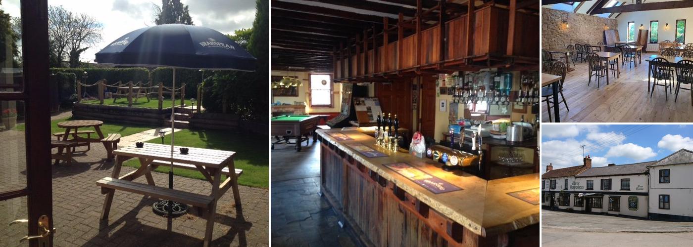 Three Horseshoes Pub