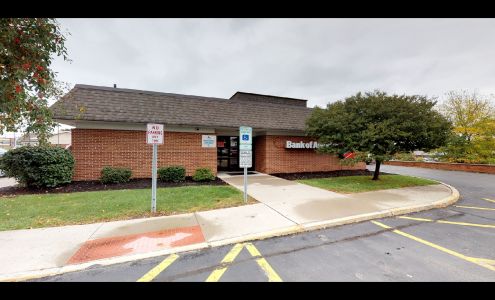 Bank of America (with Drive-thru ATM)