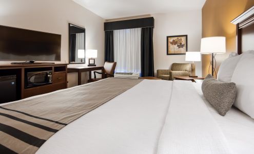 Best Western Plus Lincoln Inn & Suites