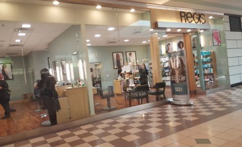 Regis Salon Frederick