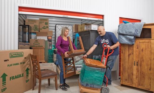 U-Haul Neighborhood Dealer