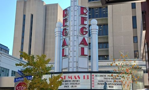 Regal Rockville Center