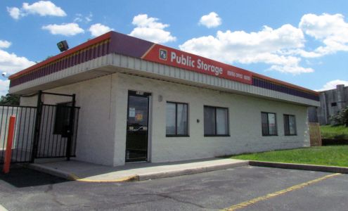 Public Storage