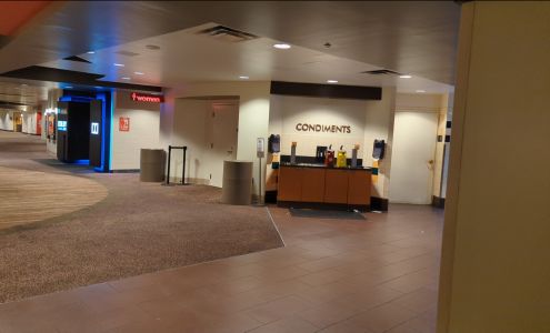 AMC Woodlands Square 20