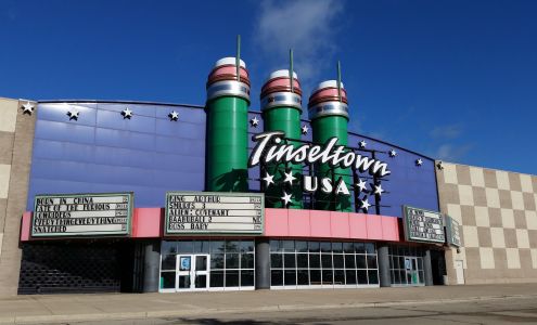 Cinemark Tinseltown USA Aurora