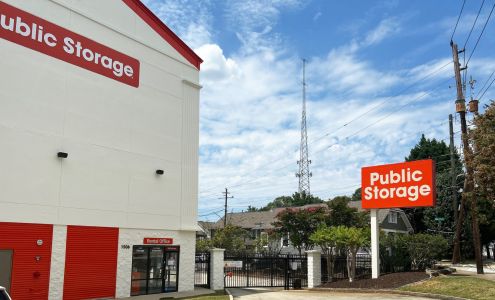 Public Storage