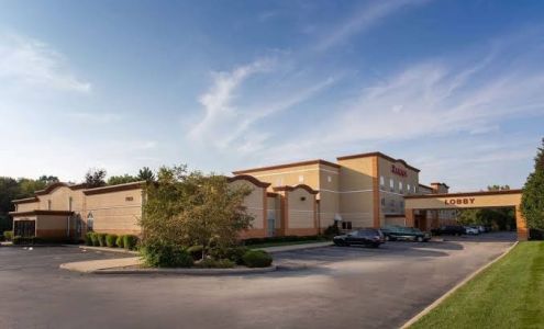 Ramada by Wyndham Glendale Heights/Lombard