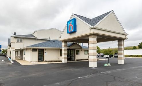 Motel 6 Crawfordsville, IN