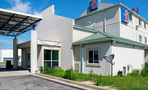 Motel 6 Seymour, IN - North