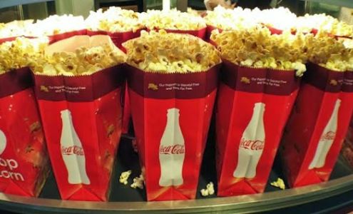 AMC Westbank Palace 16