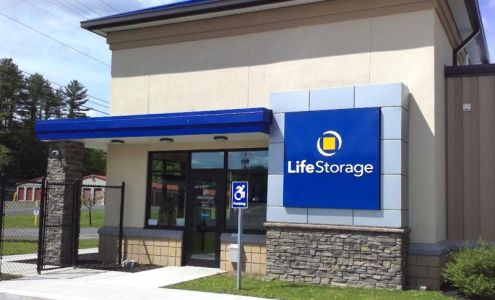 Life Storage - Manlius