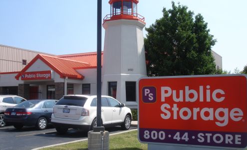 Public Storage