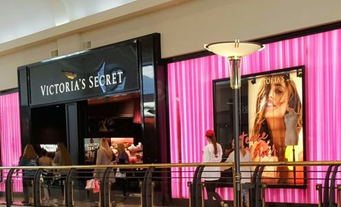 Victoria's Secret & PINK by Victoria's Secret