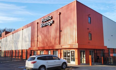 Public Storage