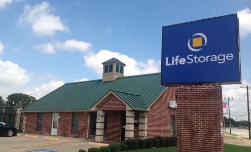 Life Storage - Fort Worth