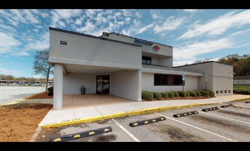 Bank of America (with Drive-thru services)