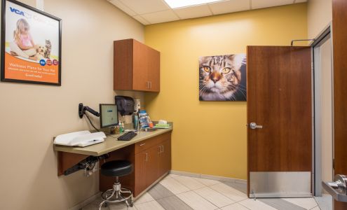 VCA California Oaks Animal Hospital