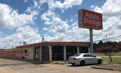 Public Storage