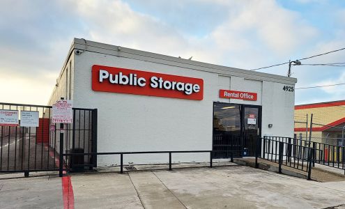 Public Storage