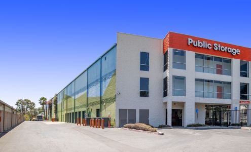 Public Storage