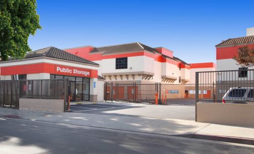 Public Storage