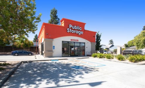 Public Storage