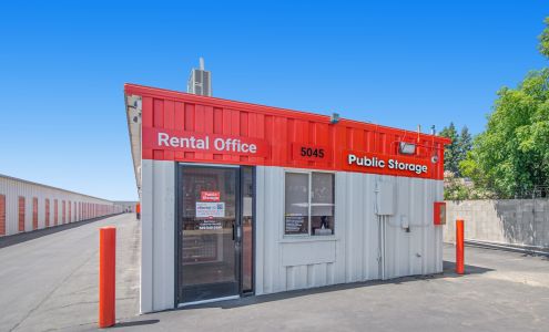 Public Storage