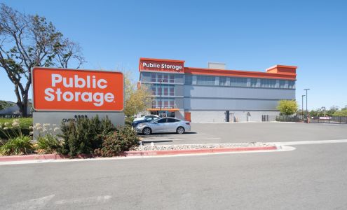 Public Storage