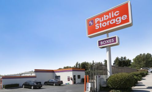 Public Storage