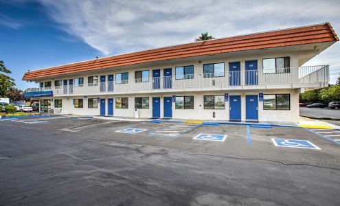 Motel 6 Vacaville, CA