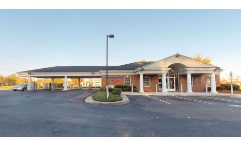 Bank of America (with Drive-thru ATM)
