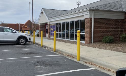 Bank of America (with Drive-thru services)