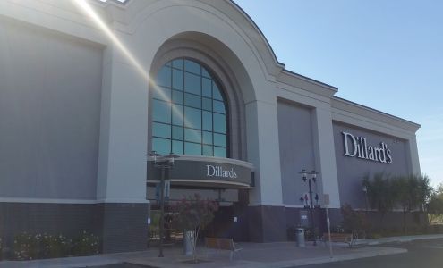 Dillard's Gilbert
