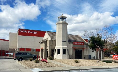 Public Storage